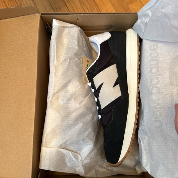 New Balance 237 men’s sneakers NEW IN BOX - Picture 5 of 5